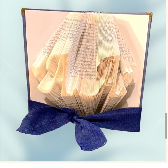 𝘾𝙪𝙨𝙩𝙤𝙢𝙞𝙯𝙚 𝙋𝙚𝙧𝙨𝙤𝙣𝙖𝙡𝙞𝙯𝙚 𝘽𝙤𝙤𝙠 𝙁𝙤𝙡𝙙𝙞𝙣𝙜 𝙂𝙞𝙛𝙩𝙨! 🎁 - Picture 15 of 16